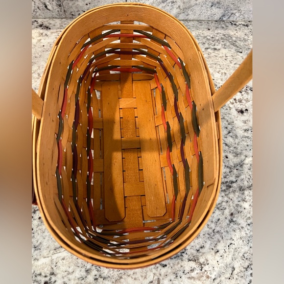 1997 Longaberger Large Easter Basket with protector - Picture 6 of 8